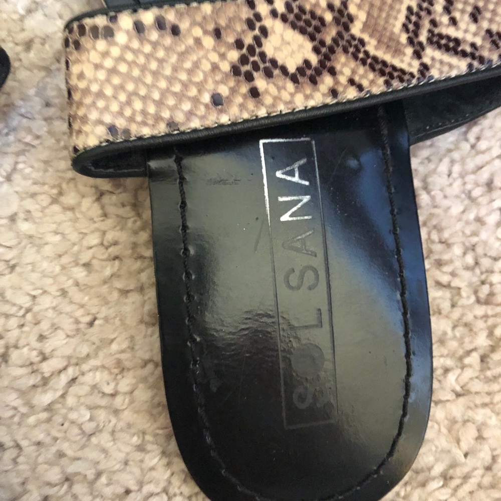 Sandals - Picture 2 of 4